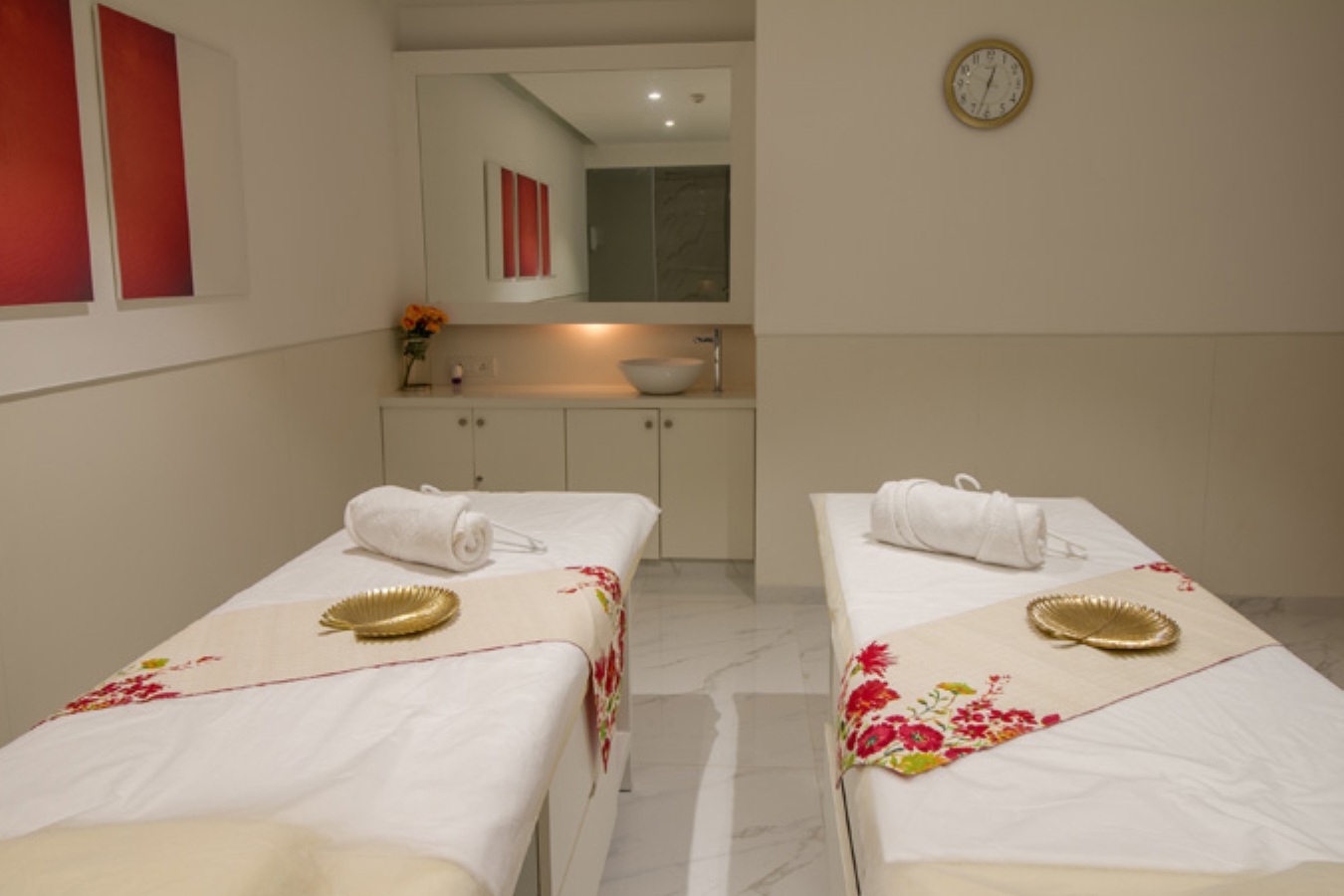 Lotus Day Spa And Massage Full Body Massage In Andheri West Services